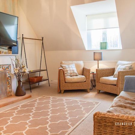 Sky View Suite By Grandeur Property 伯恩茅斯 外观 照片